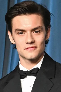 Louis Partridge